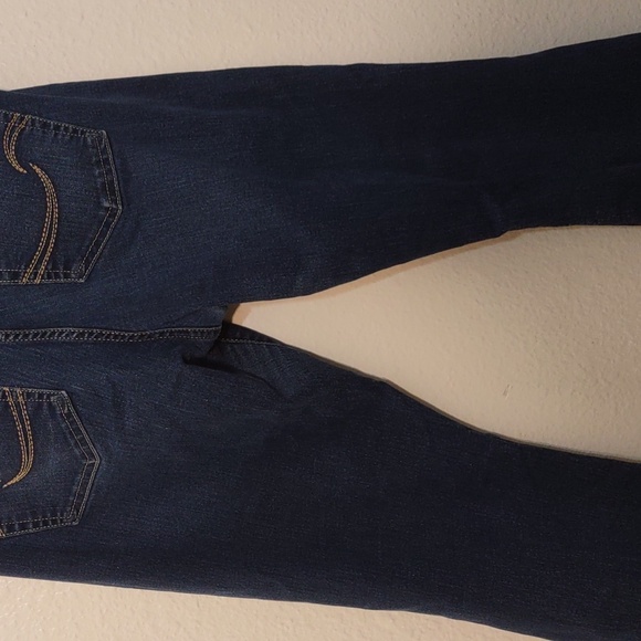 LIGHTLY USED SIGNATURE LEVI STRAUSS AND CO CURVY BOOT CUT 16 S/C - Picture 7 of 12